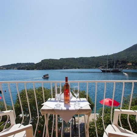 Villa Malfi ซาตอน ภายนอก รูปภาพ