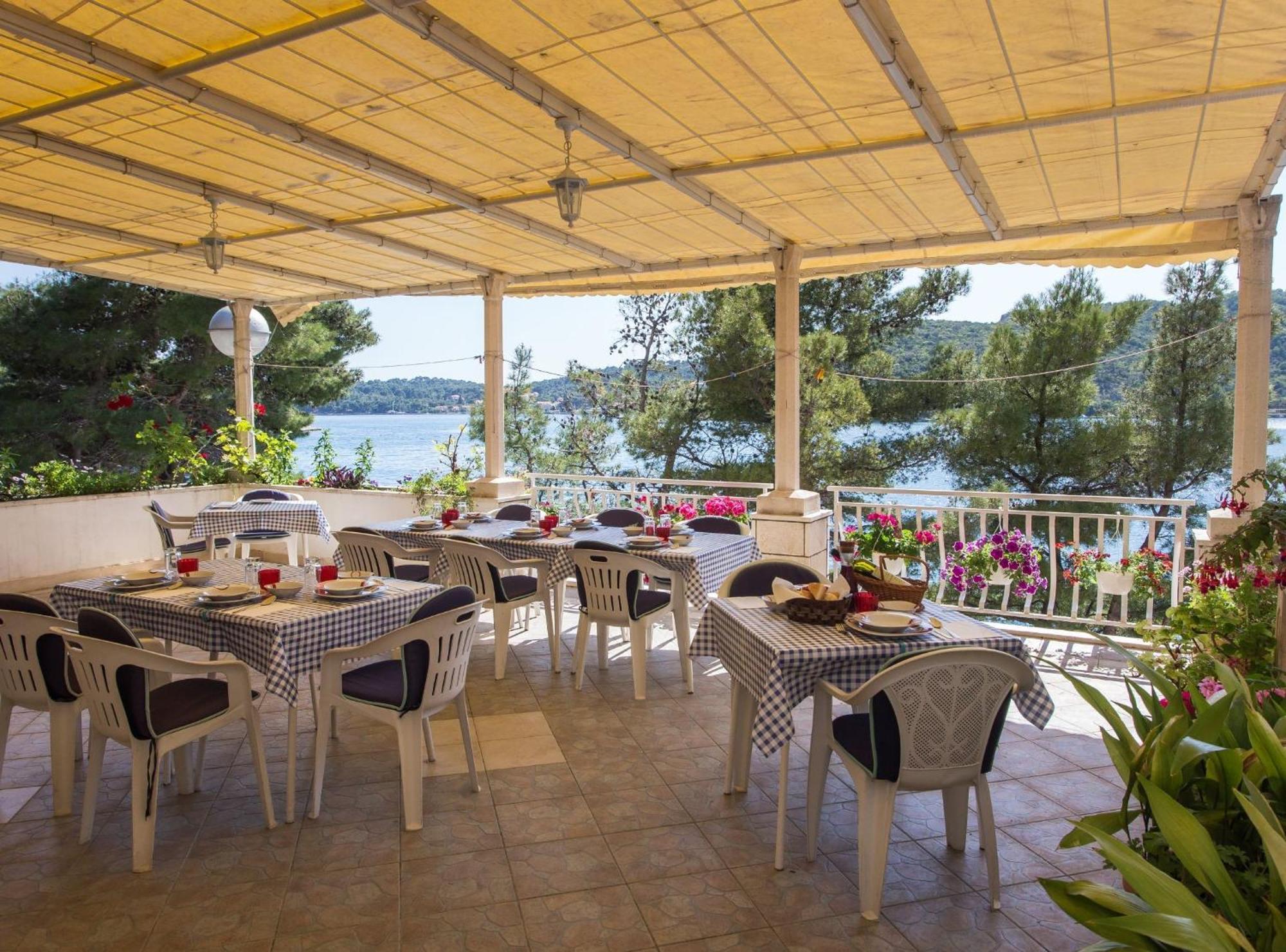 Villa Malfi ซาตอน ภายนอก รูปภาพ