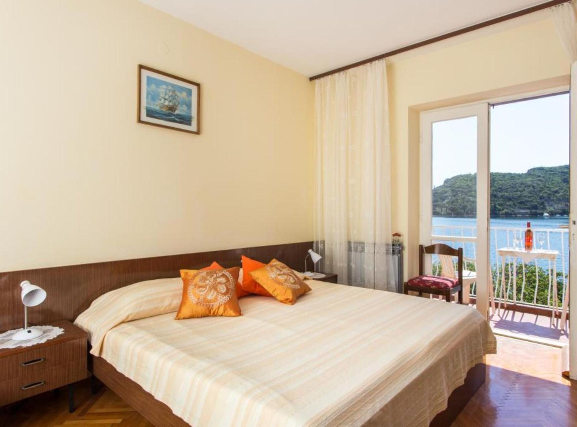 Villa Malfi ซาตอน ภายนอก รูปภาพ