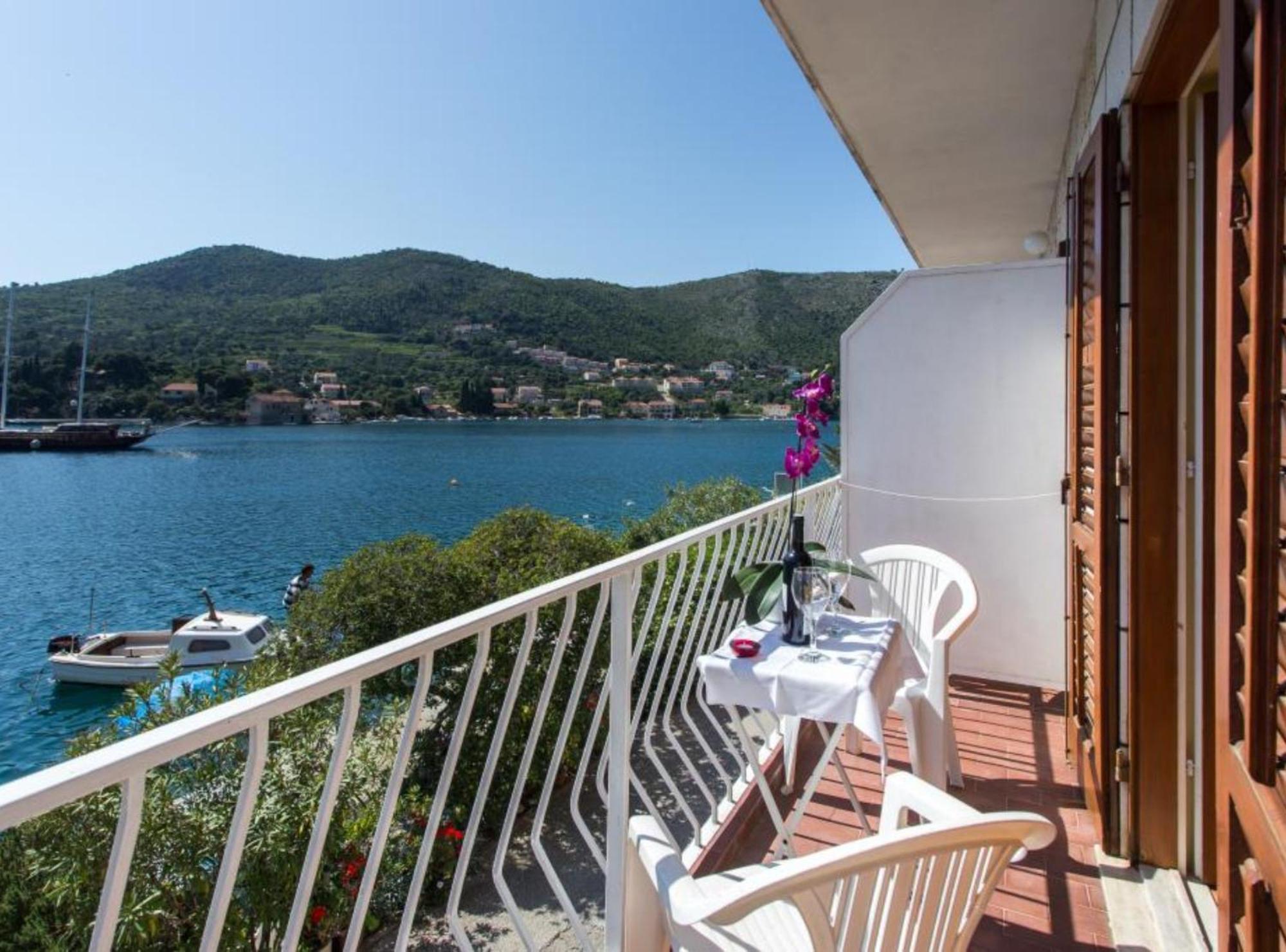 Villa Malfi ซาตอน ภายนอก รูปภาพ